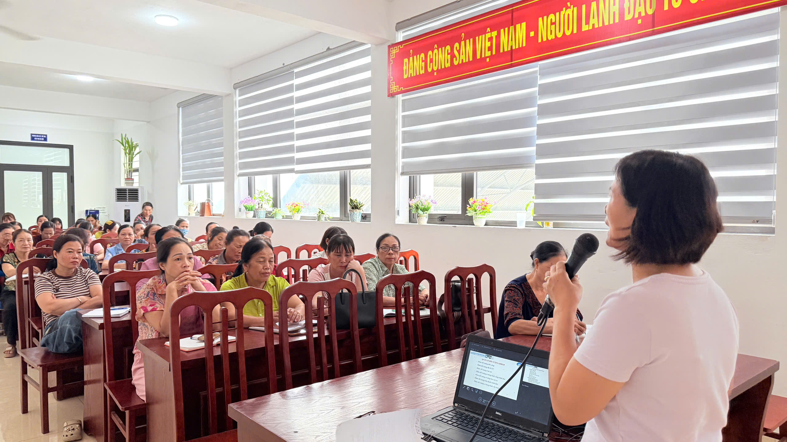 TRẠM Y TẾ XÃ HẠ BẰNG TỔ CHỨC TẬP HUẤN NÂNG CAO KIẾN THỨC VỀ CHĂM SÓC SỨC KHỎE SINH SẢN, DỰ PHÒNG VÀ PHÁT HIỆN SỚM UNG THƯ VÚ, UNG THƯ CỔ TỬ CUNG CHO CỘNG TÁC VIÊN DÂN SỐ NĂM 2026